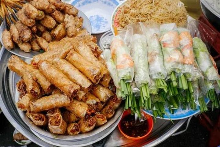 Chuyên gia Hotspot Matrix phân tích: Phương Oanh diện set đồ 50 và marketing video